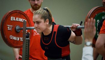 Tessa naar het WK Studenten Powerliften